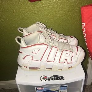 AIR MORE UPTEMPO 'WHITE VARSITY RED' 2018